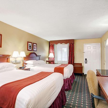 Days Inn By Wyndham Memphis At Graceland Kültér fotó