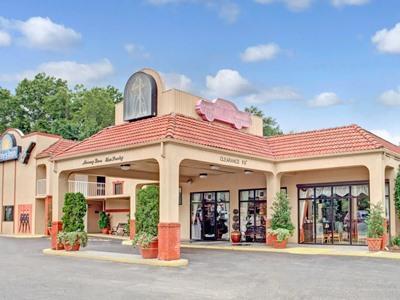 Days Inn By Wyndham Memphis At Graceland Kültér fotó